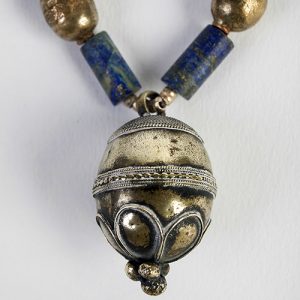 Moroccan Antique gilded silver pendant, mixed Moroccan silver spacers, ancient lapis beads with long old silver chain and closure - Image 2
