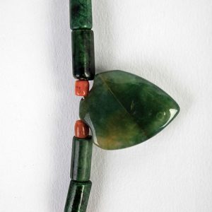 Jasper carved green hearts with antique coral beads, green jade tubes, mixed old stone and glass, sterling clasp - Image 3