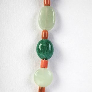 Jasper carved green hearts with antique coral beads, green jade tubes, mixed old stone and glass, sterling clasp - Image 4