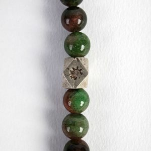 Tibetan carved silver frame, agate pendant, agate beads, heavy silver 'eye' bead spacers, double sterling hook closure - Image 4