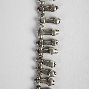 Jade dragon strange shape mounted on Navajo silver spacers and beads, Sterling closure - Image 3